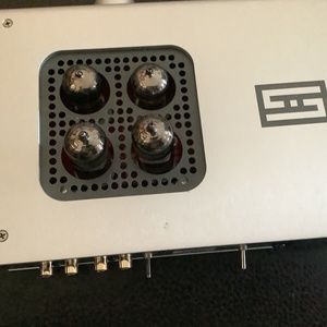 B-stock valhalla 2,, schiit audio,, single ended triode  tube amp and preamp